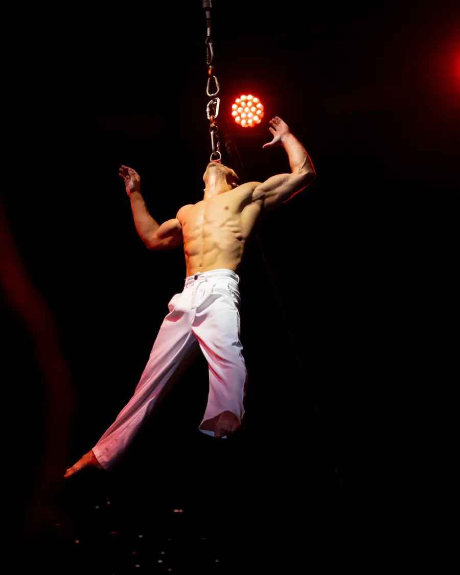 Moment acrobatic de grup